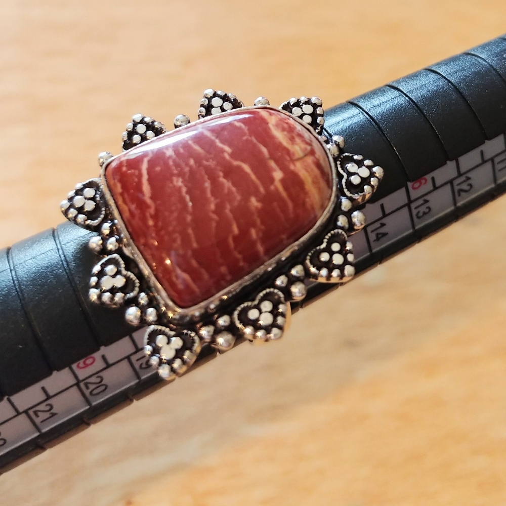 NWOT Unique Natural Red Jasper Ring .925 Sterling Overlay Size 8 - Picture 2 of 4